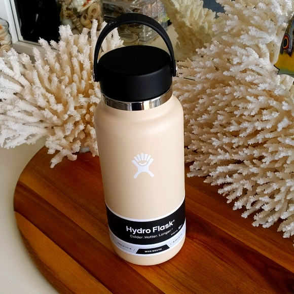 Hydro flask 🔥NWT🔥32 oz wide mouth reg cap. NEVER USED. Authentic!!!!! - Picture 1 of 12